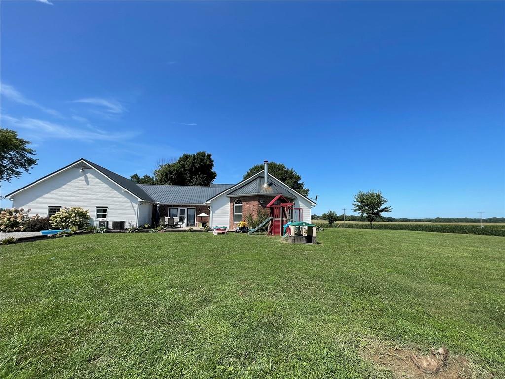 705 South Stringtown Road Covington, IN 47932 - Photo 8 of 60