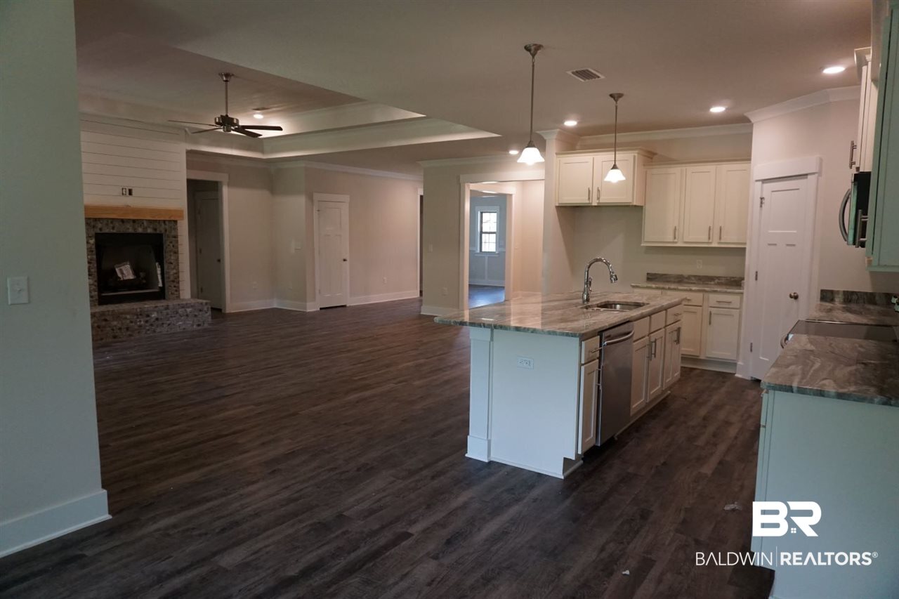 1745 South Pecan Street Foley, AL 36535 - Photo 9 of 15 Kitchen & Breakfast Area