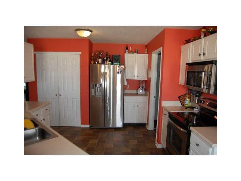 9312 West Dockside Circle Pendleton, IN 46064 - Photo 6 of 16 Gallery Image 6