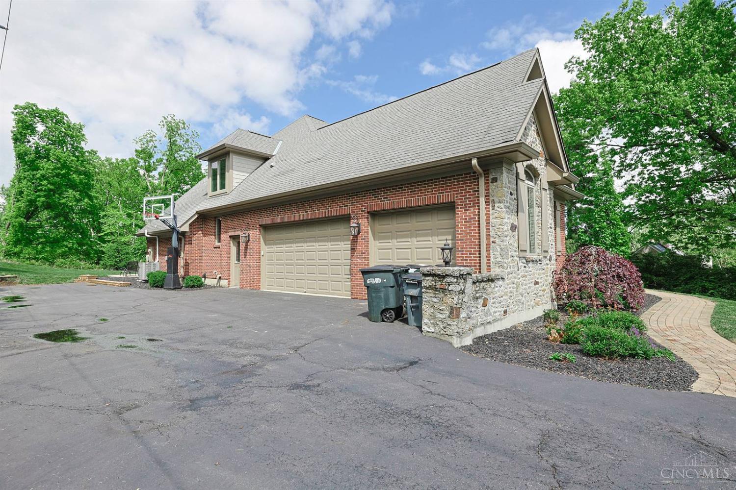 376 Compton Road Wyoming, OH 45215 - Photo 64 of 84