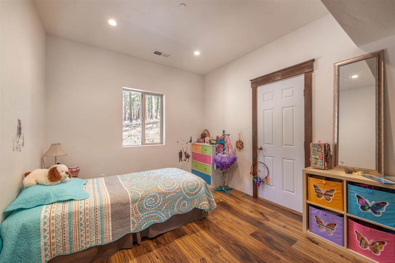 13626 Russell Valley Road Truckee, CA 96161 - Photo 19 of 21