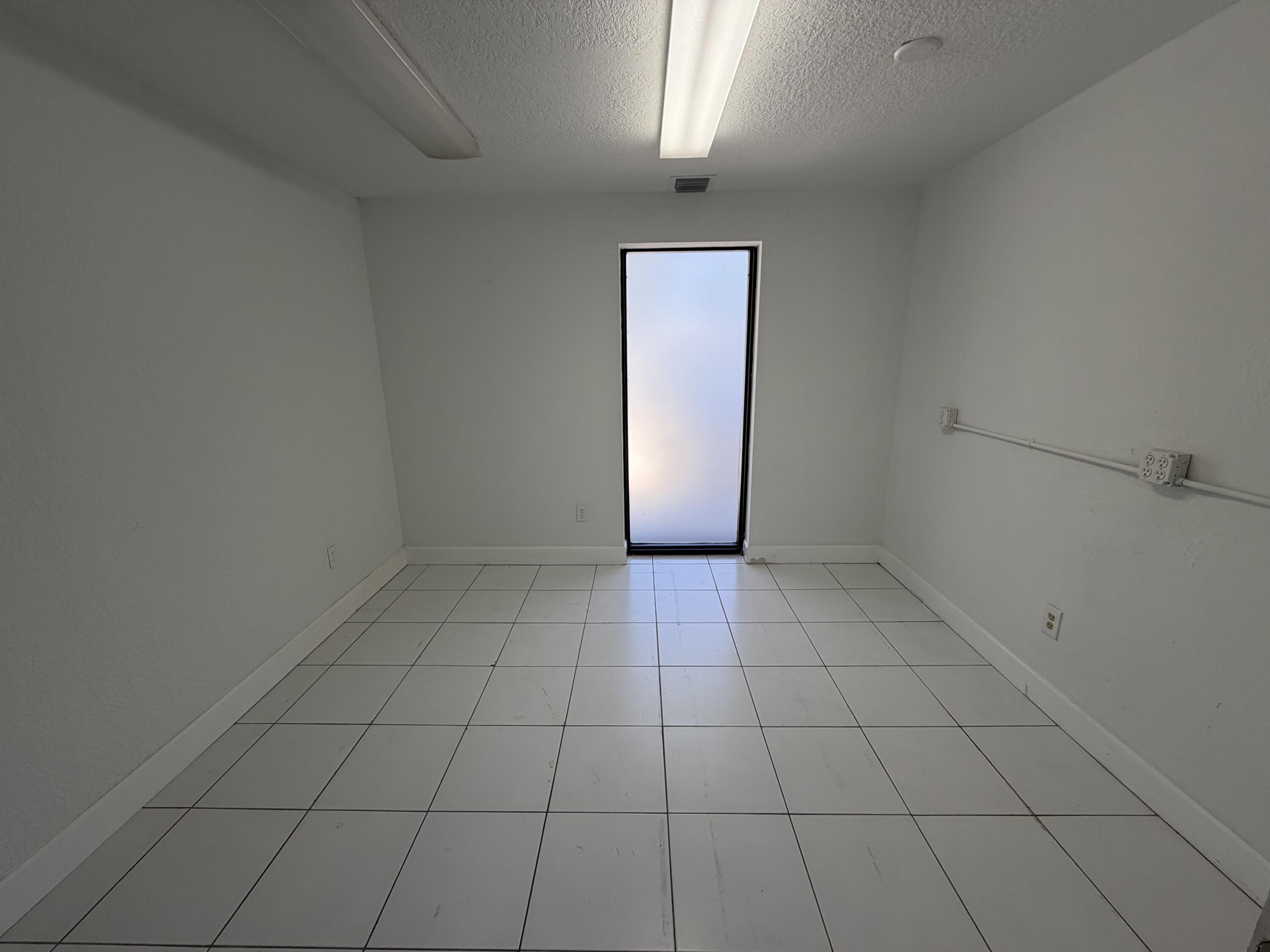 500 Commerce Way West, Unit 67 Jupiter, FL 33458 - Photo 5 of 8 units 6-7 4