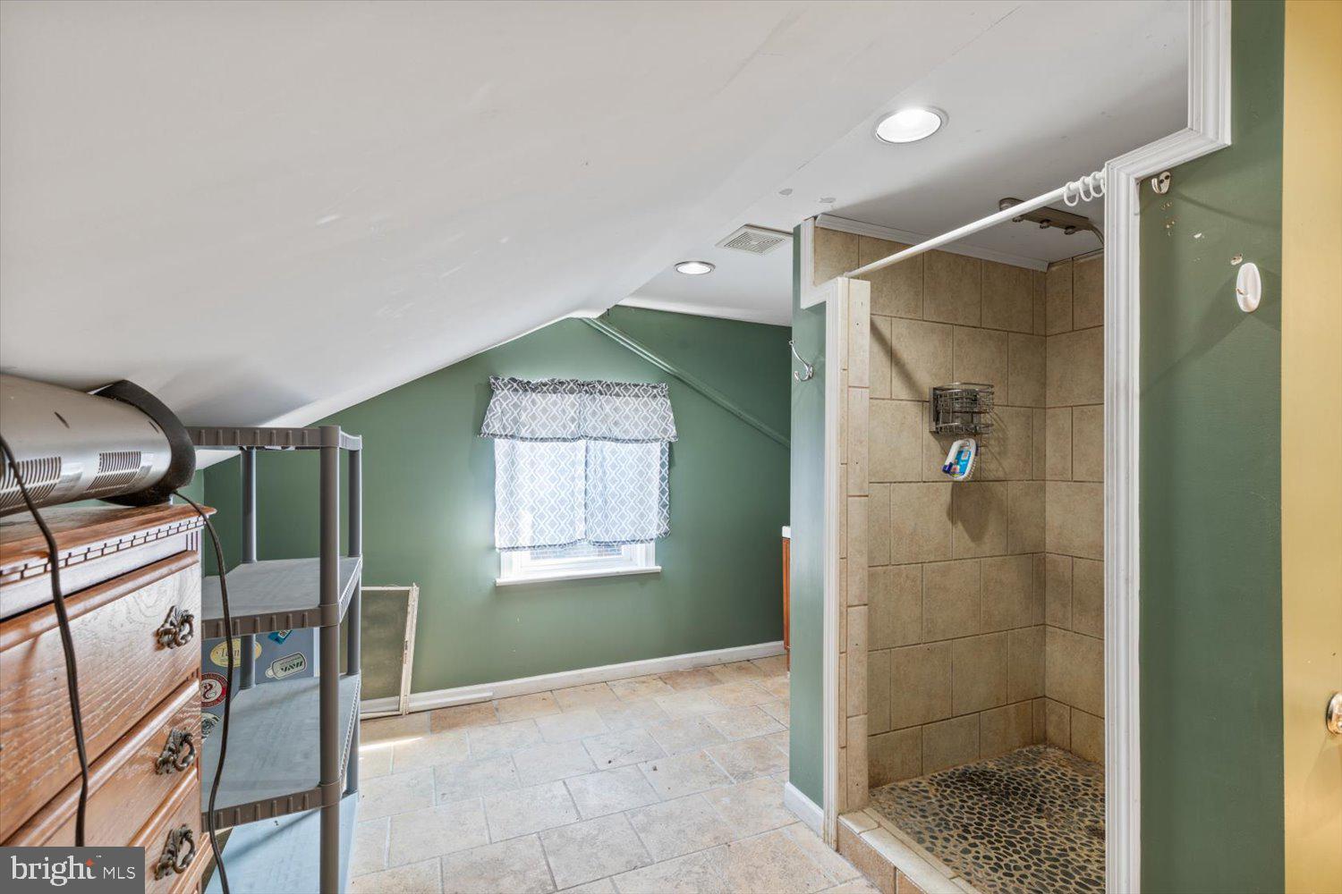 2247 Manor Ridge Drive Lancaster, PA 17603 - Photo 17 of 26 Gallery Image 17