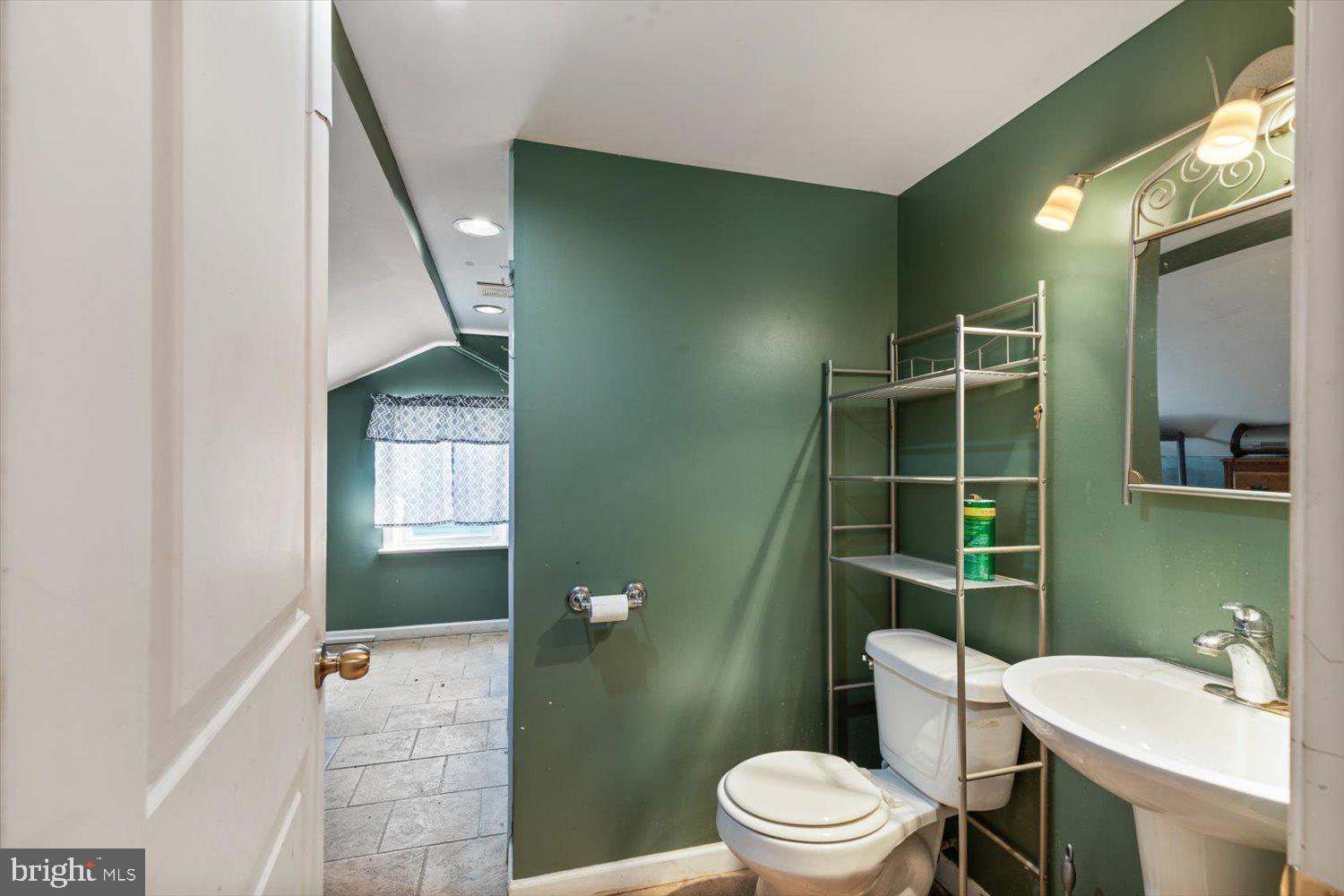 2247 Manor Ridge Drive Lancaster, PA 17603 - Photo 18 of 26 Gallery Image 18