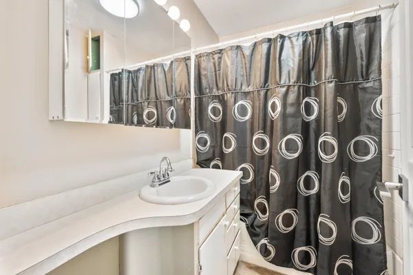 $187,900 | 515 Woodward Avenue, Big Rapids, MI 49307