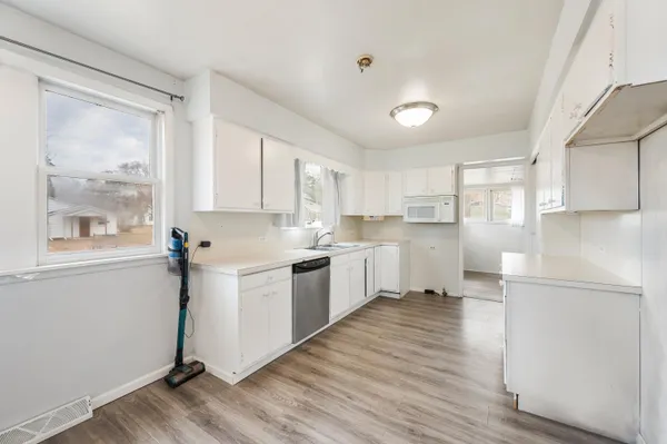 $187,900 | 515 Woodward Avenue, Big Rapids, MI 49307