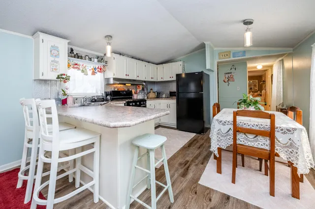 $65,000 | 1565 M-63 Benton Harbor, Unit 65, Benton Harbor, MI 49022