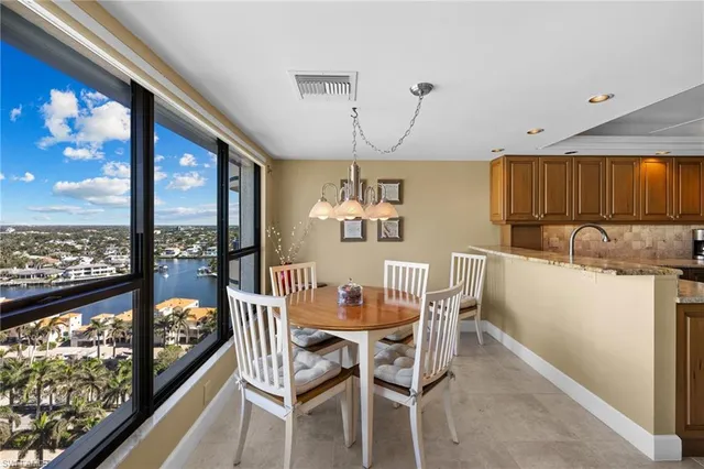 $1,799,000 | 4451 Gulf Shore Boulevard North, Unit 1901, Naples, FL 34103