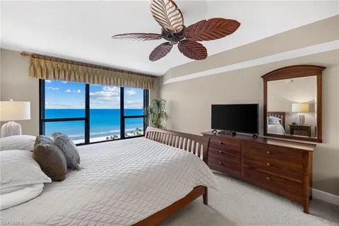 $1,995,000 | 4451 Gulf Shore Boulevard North, Unit 1901, Naples, FL 34103