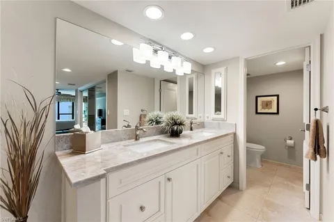 $1,995,000 | 4451 Gulf Shore Boulevard North, Unit 1901, Naples, FL 34103