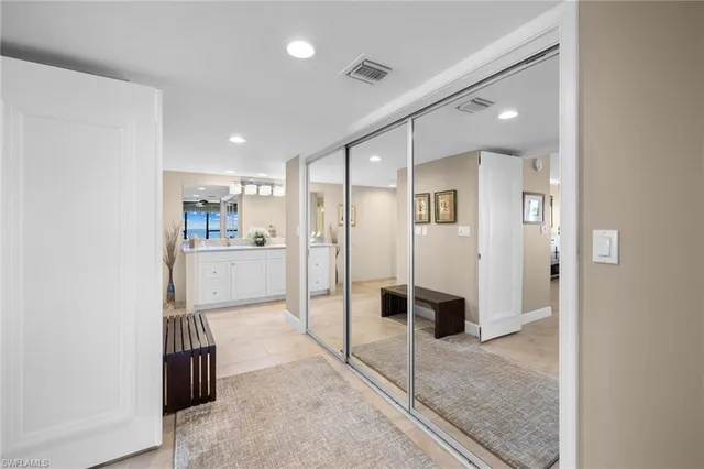 $1,799,000 | 4451 Gulf Shore Boulevard North, Unit 1901, Naples, FL 34103