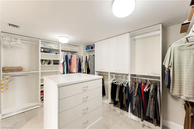 $1,799,000 | 4451 Gulf Shore Boulevard North, Unit 1901, Naples, FL 34103