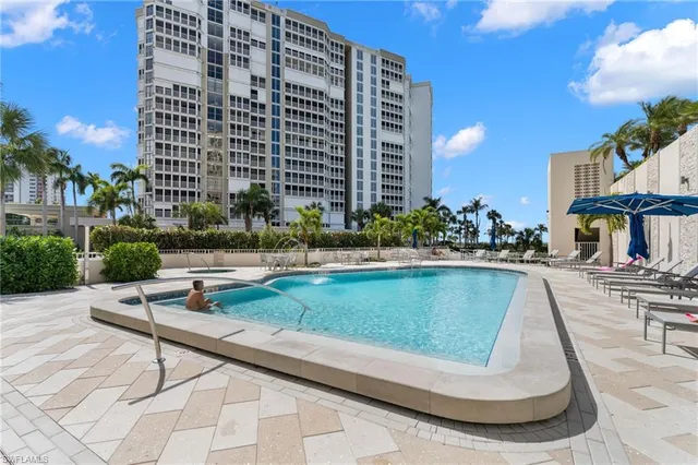 $1,799,000 | 4451 Gulf Shore Boulevard North, Unit 1901, Naples, FL 34103