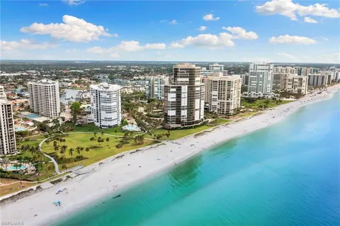 $1,995,000 | 4451 Gulf Shore Boulevard North, Unit 1901, Naples, FL 34103