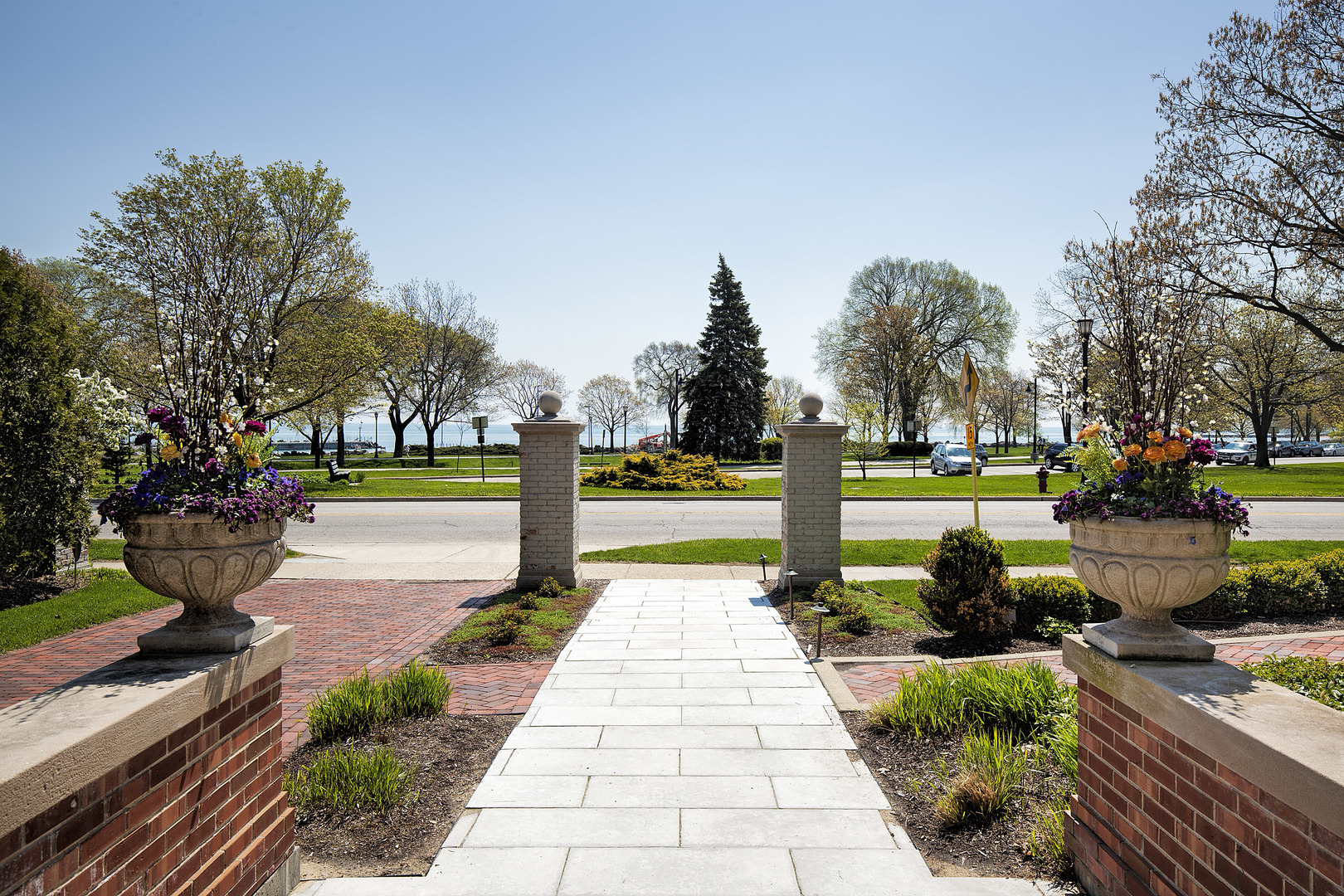 1622 Forest Place Evanston, IL 60201 - Photo 40 of 47 a park with large trees