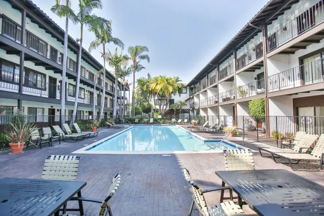 $865,000 | 17200 Newhope Street, Unit 10, Fountain Valley, CA 92708