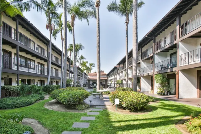 $865,000 | 17200 Newhope Street, Unit 10, Fountain Valley, CA 92708
