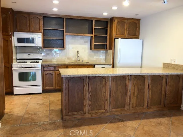 $865,000 | 17200 Newhope Street, Unit 10, Fountain Valley, CA 92708