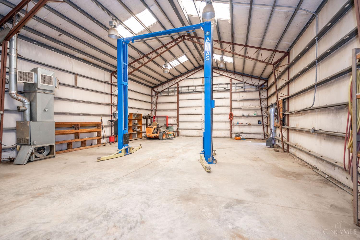 4033 Jacksonburg Road Hamilton, OH 45011 - Photo 25 of 80 Gallery Image 25