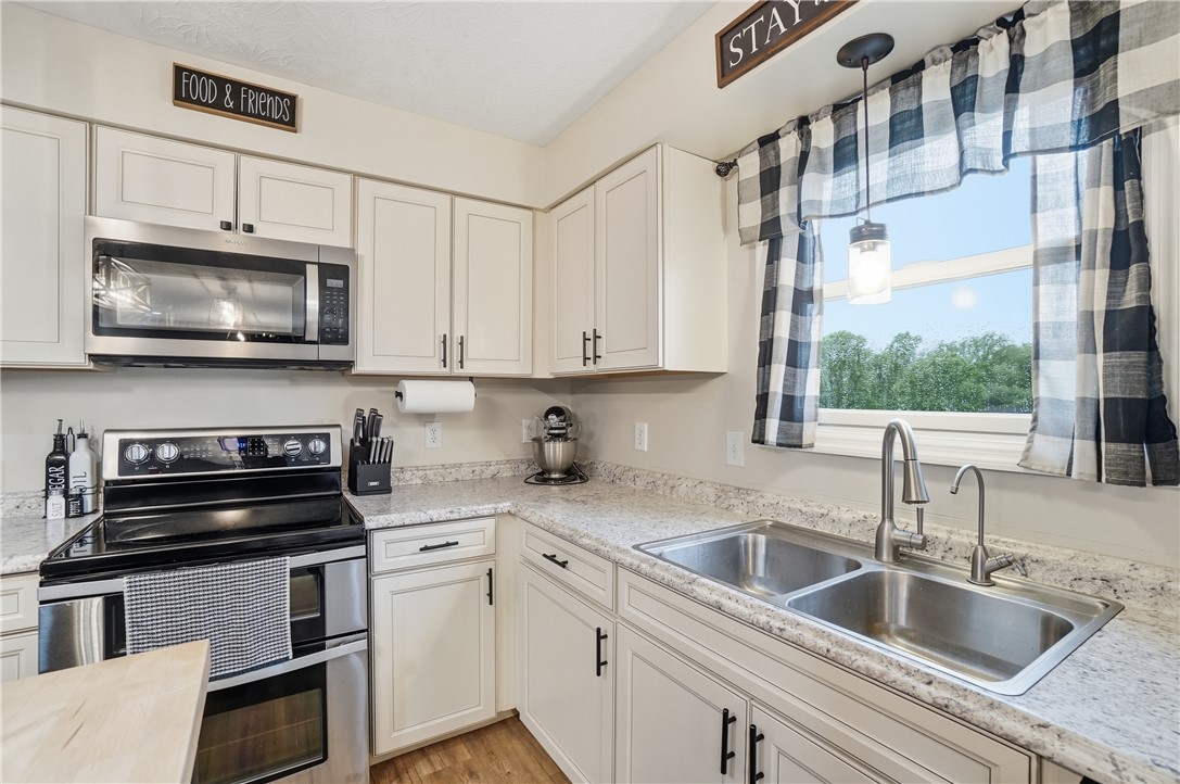 8833 Wilson Road Waynesville, OH 45068 - Photo 17 of 56