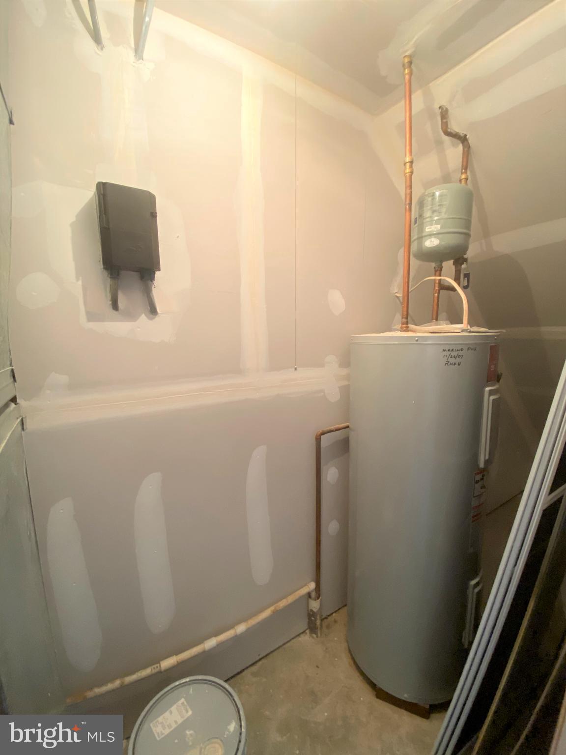 3933 Cutty Sark Road Baltimore, MD 21220 - Photo 63 of 69 a bathroom with a shower