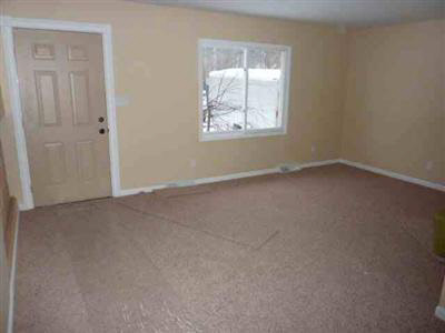 13263 Torrey Road Fenton, MI 48430 - Photo 5 of 12 20192273-4.JPG