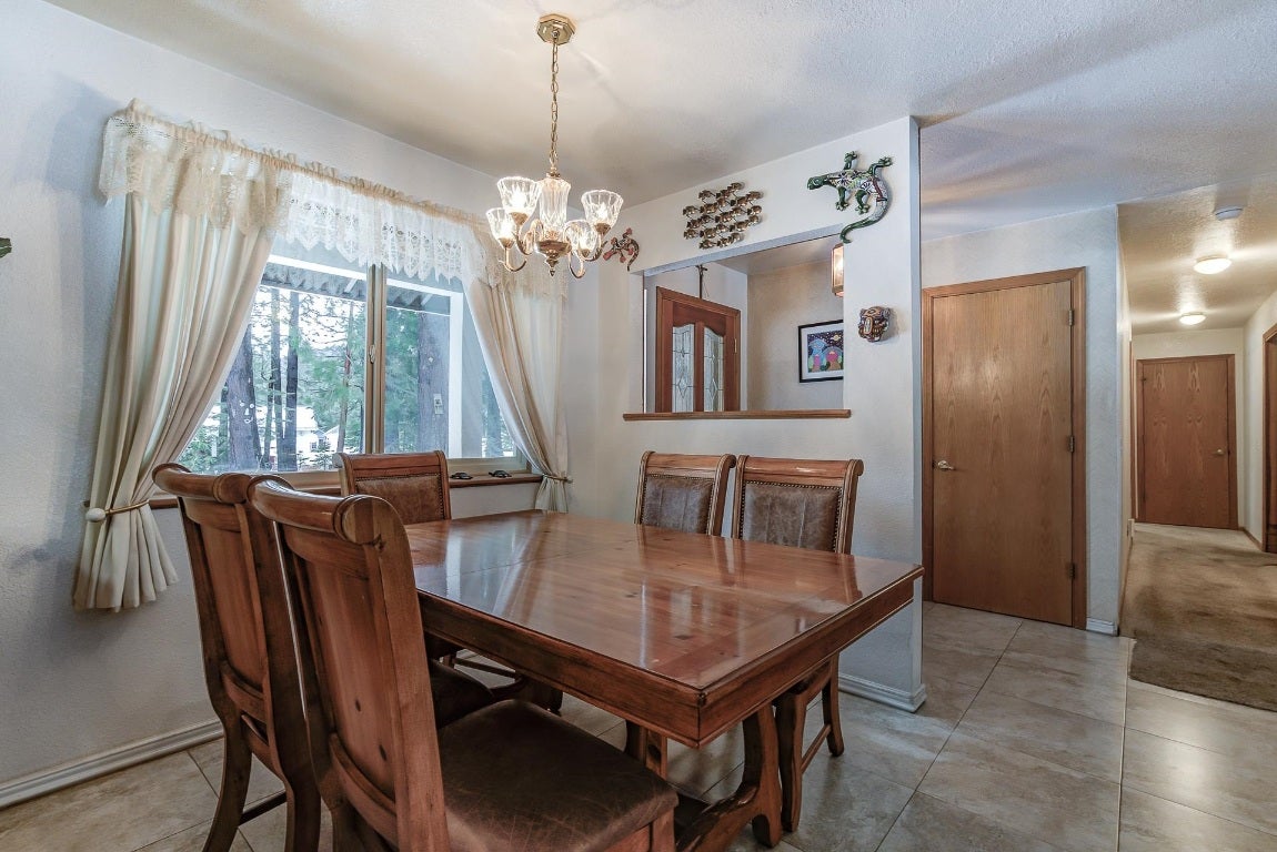 631 Skyview Road Mount Shasta, CA 96067 - Photo 12 of 50 Gallery Image 12