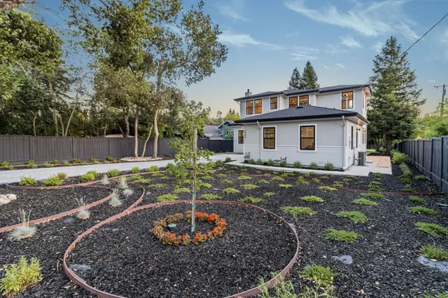 $2,790,000 | 1066 Larch Avenue, Moraga, CA 94556
