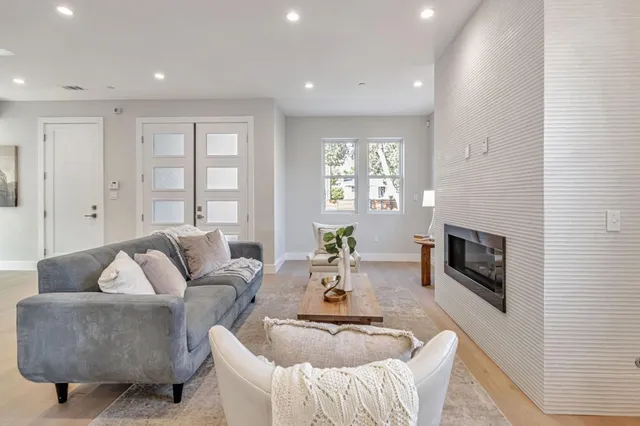 $2,790,000 | 1066 Larch Avenue, Moraga, CA 94556