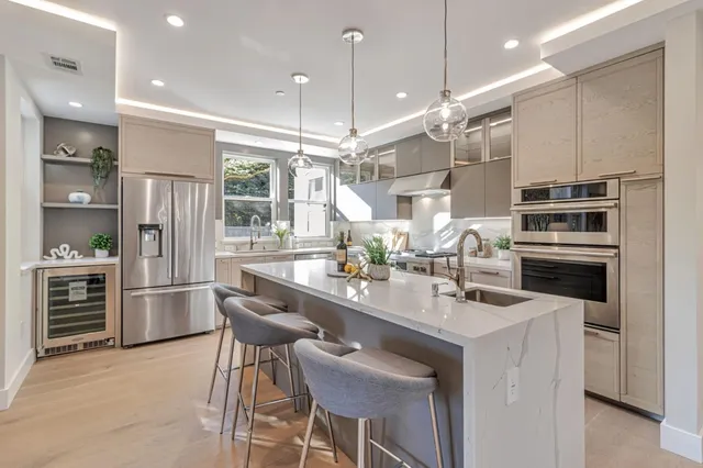 $2,790,000 | 1066 Larch Avenue, Moraga, CA 94556