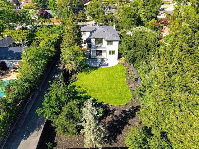 $2,790,000 | 1066 Larch Avenue, Moraga, CA 94556