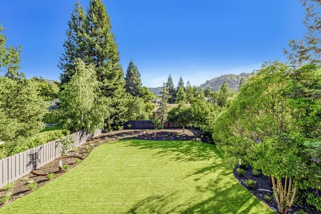 $2,790,000 | 1066 Larch Avenue, Moraga, CA 94556
