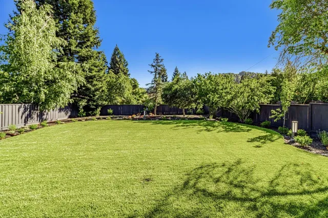 $2,790,000 | 1066 Larch Avenue, Moraga, CA 94556