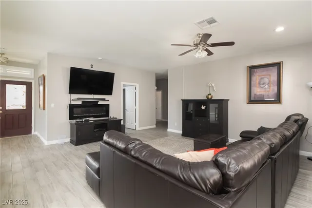 $5,900 | 498 Grassrange Lane, Henderson, NV 89052