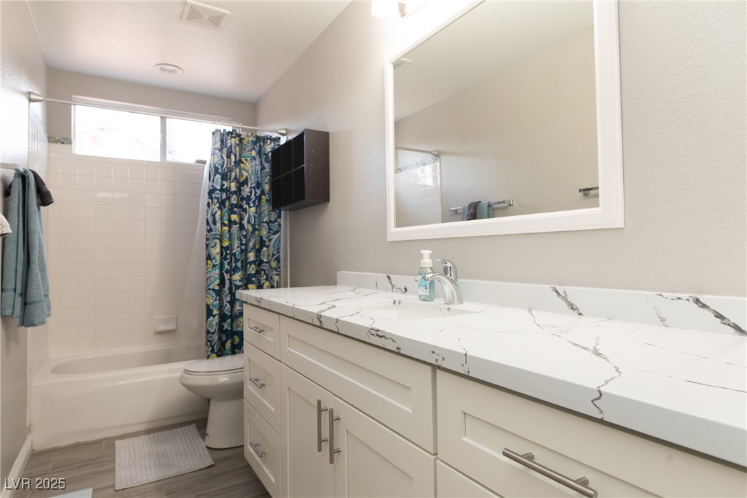 498 Grassrange Lane Henderson, NV 89052 - Photo 5 of 25