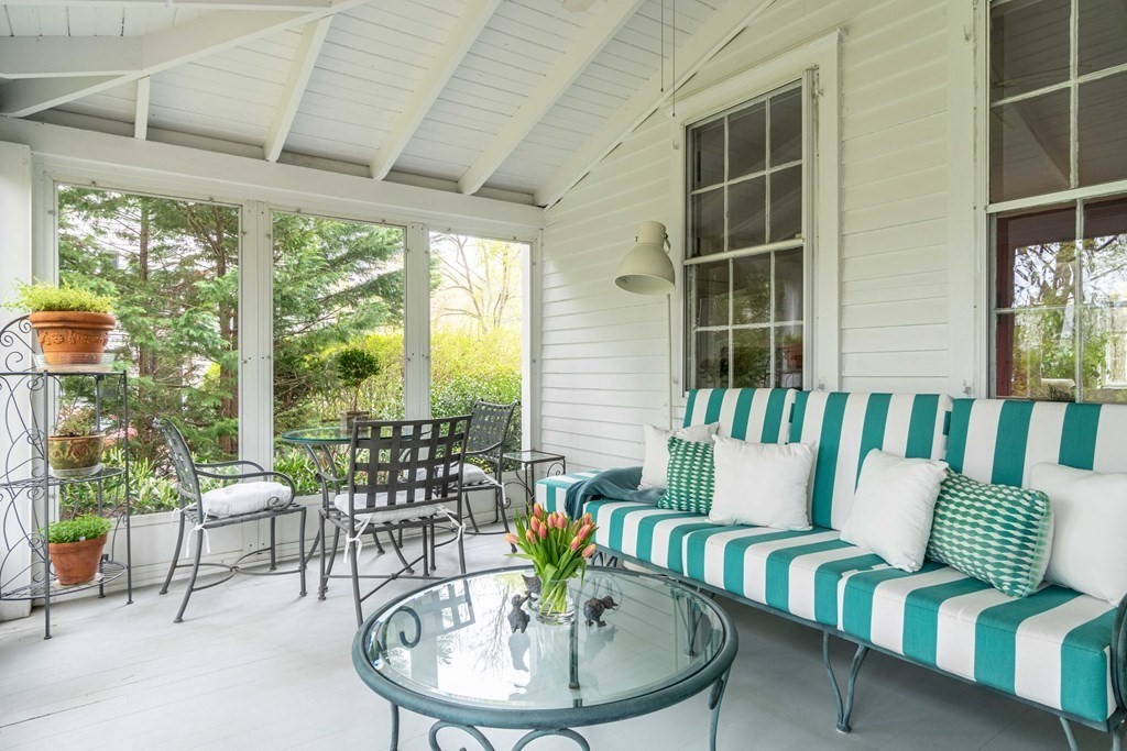 16 Middle Street Hingham, MA 02043 - Photo 11 of 29