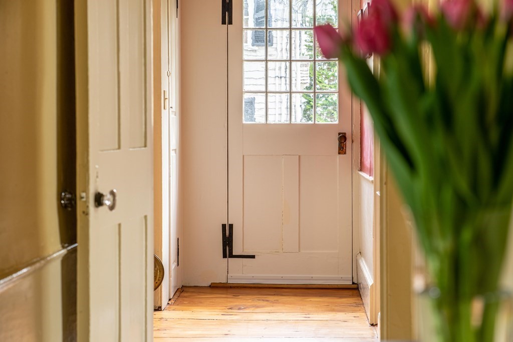 16 Middle Street Hingham, MA 02043 - Photo 15 of 29