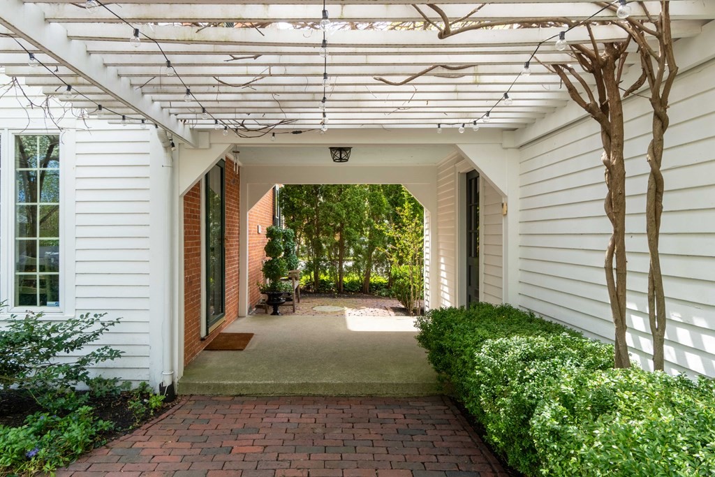 16 Middle Street Hingham, MA 02043 - Photo 23 of 29