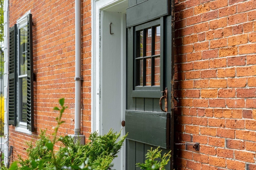 16 Middle Street Hingham, MA 02043 - Photo 28 of 29