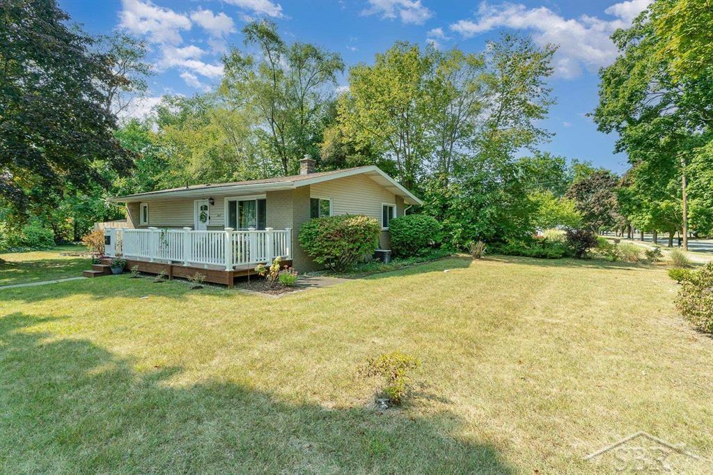 3417 Sharon Road Midland, MI 48642 - Photo 2 of 29 50155542-78dee9d5-f30f-4a05-b7f2-411628aa7dfc.JPG