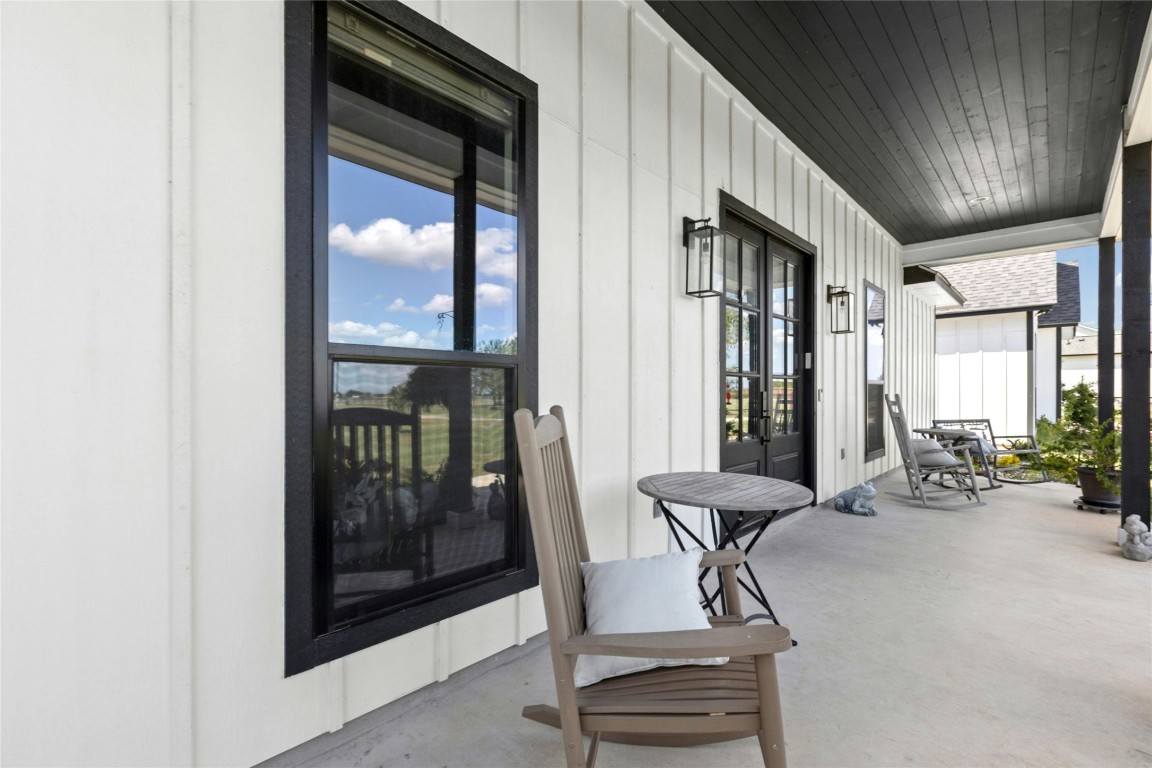 1170 Watterson Road Red Rock, TX 78662 - Photo 3 of 36 a view of a hallway with furniture and front door