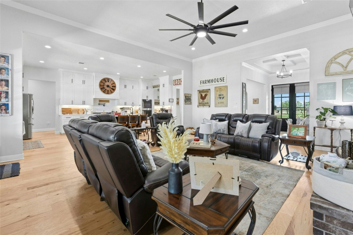 1170 Watterson Road Red Rock, TX 78662 - Photo 5 of 36 a living room with furniture