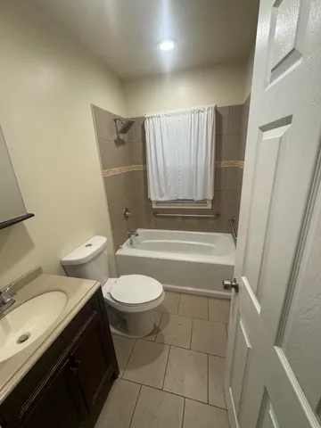 $1,700 | 16160 San Juan Drive, Detroit, MI 48221