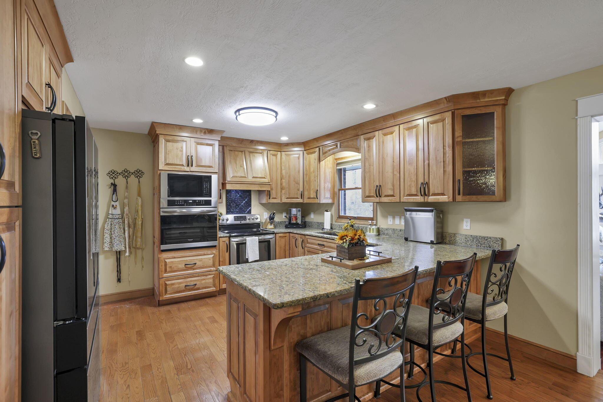 4821 Hazelton-Etna Road Southwest Pataskala, OH 43062 - Photo 27 of 93 Kitchen