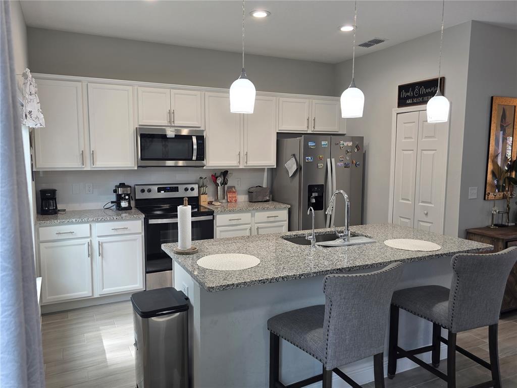 1013 Doyle Road Deltona, FL 32725 - Photo 7 of 29