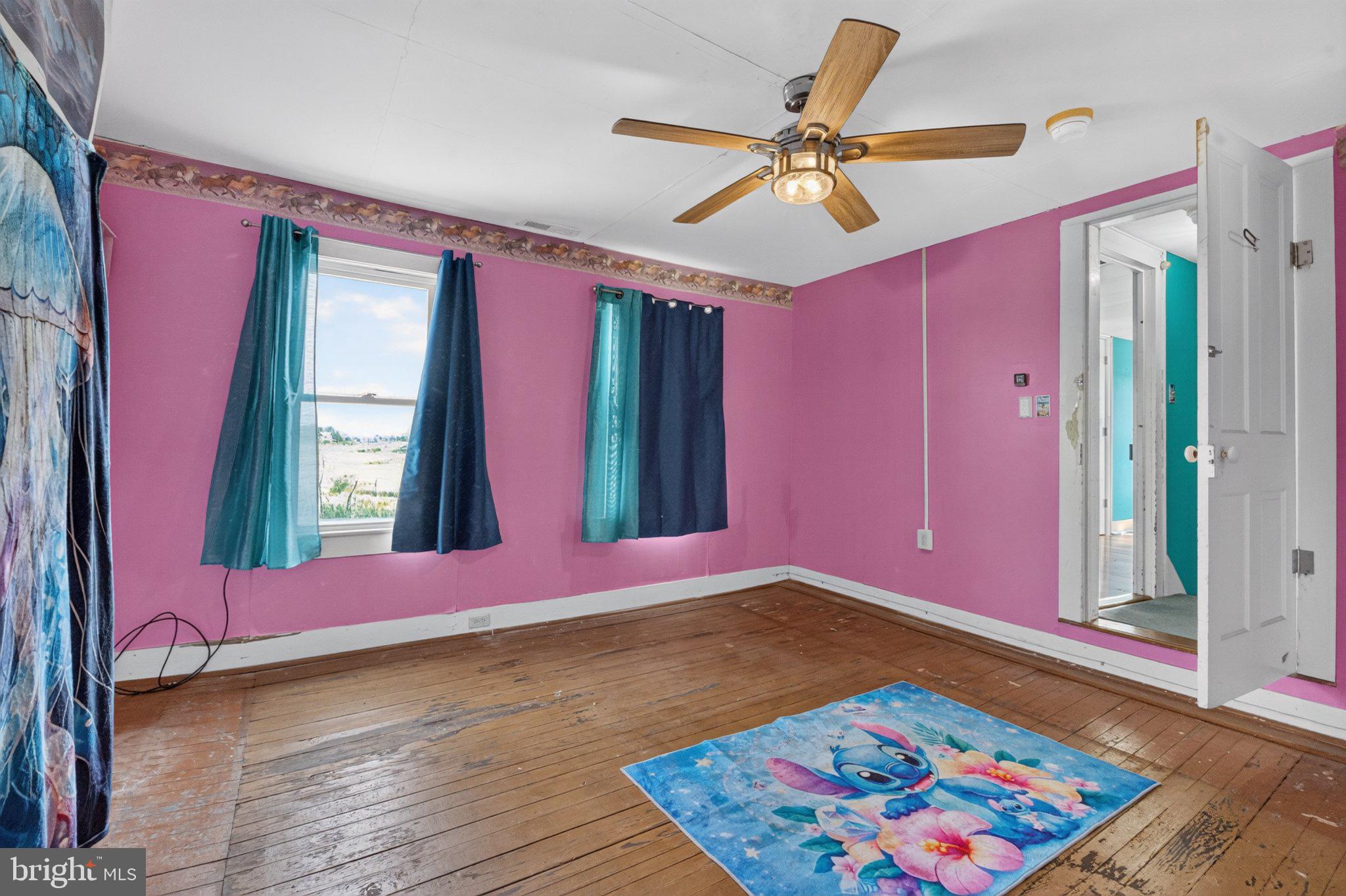 1511 Crocheron Road Crocheron, MD 21627 - Photo 28 of 76 Vibrant room with coastal views.