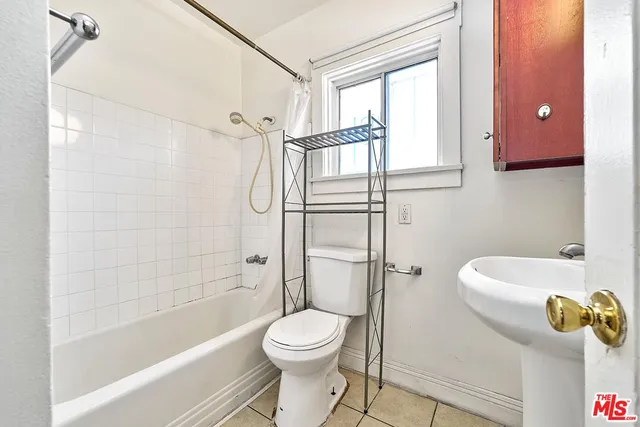 $895,000 | 1147 South Mariposa Avenue, Los Angeles, CA 90006