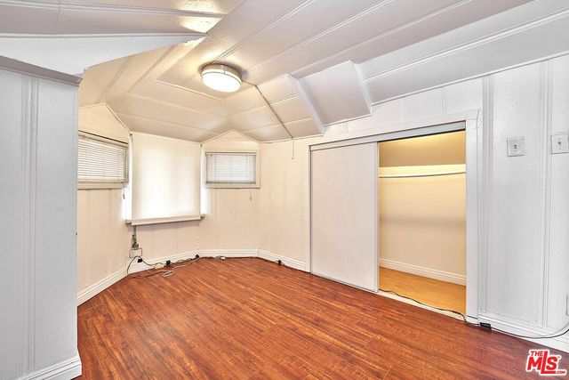 $895,000 | 1147 South Mariposa Avenue, Los Angeles, CA 90006