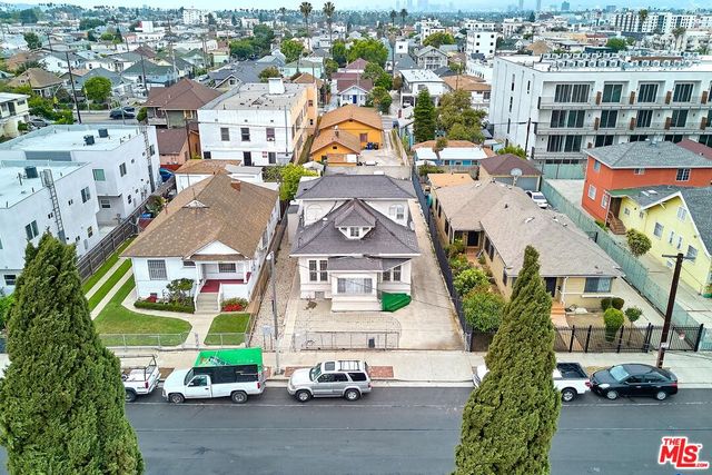 $895,000 | 1147 South Mariposa Avenue, Los Angeles, CA 90006
