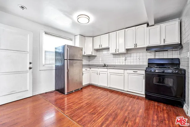 $895,000 | 1147 South Mariposa Avenue, Los Angeles, CA 90006